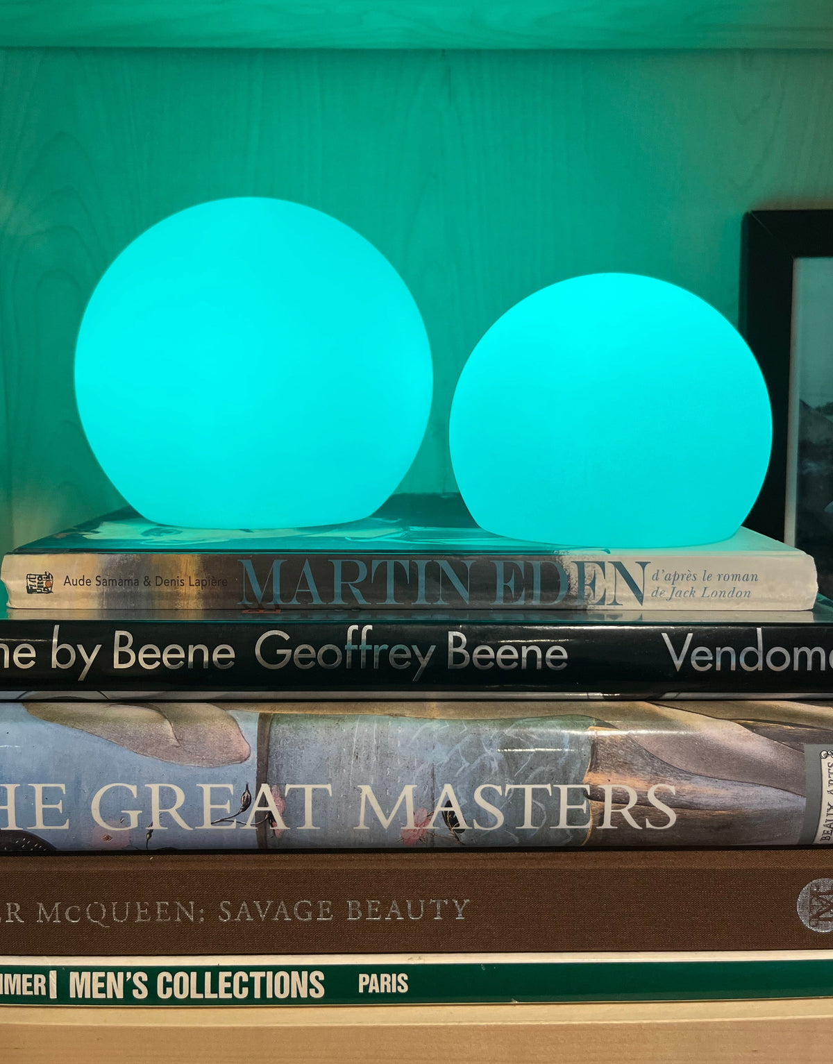 Color Changing Orb Lamp with Remote Control and 10-Hour  Runtime