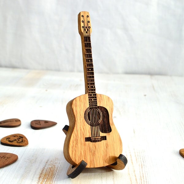 Engraved Guitar Pick Box with Oak Stand and Three Picks, Personalized Keepsake